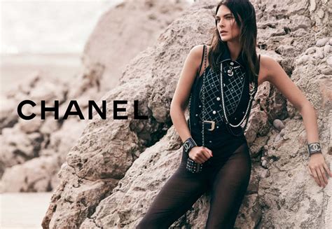 www.chanel.com